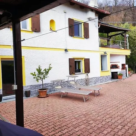 La Casa Nel Bosco Villa Ronco Scrivia Exterior photo